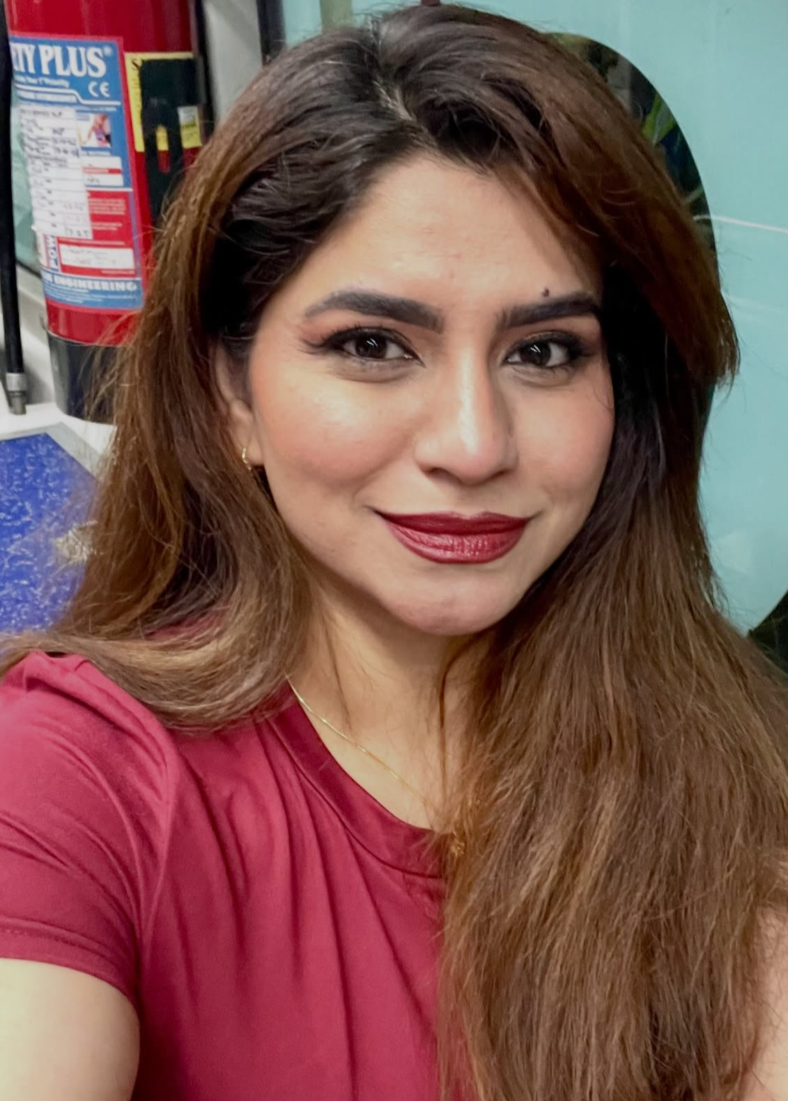 রাত বারোটায় তিন মেয়েকে